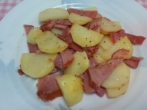 じゃがいもと焼き豚のマヨネーズ炒め☆